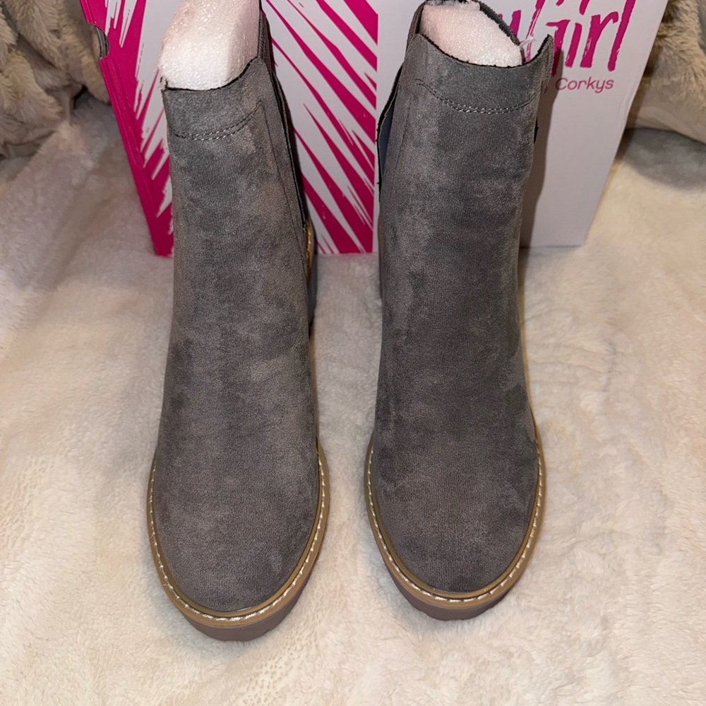 NWT CORKYS “ Basic “Gray Suede Ankle Boots/ Booties - Picture 6 of 10